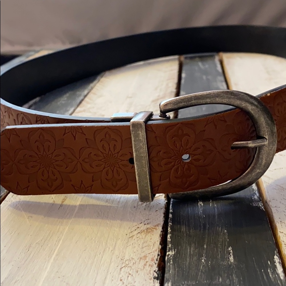 Floral Pattern Belt - Picture 2 of 3